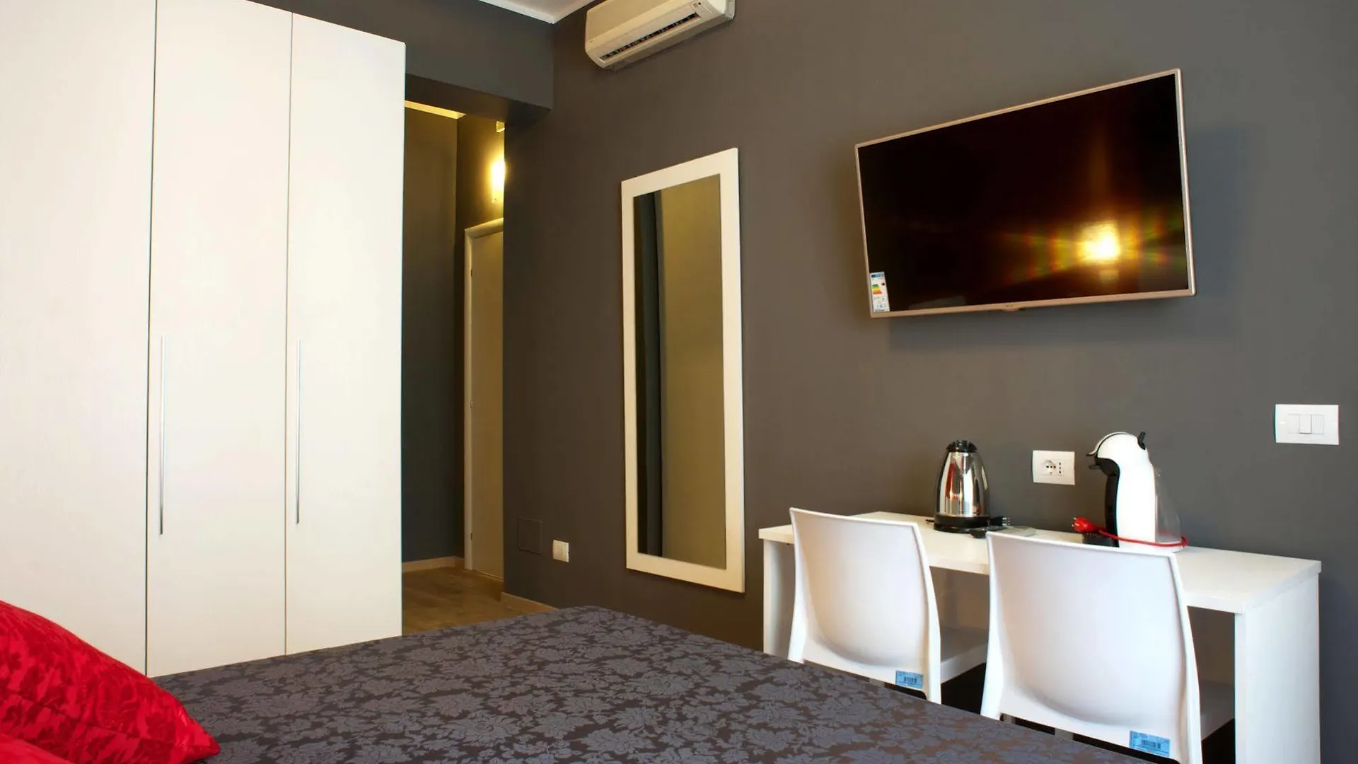 ** Hotel Affittacamere Myhome La Spezia Italy