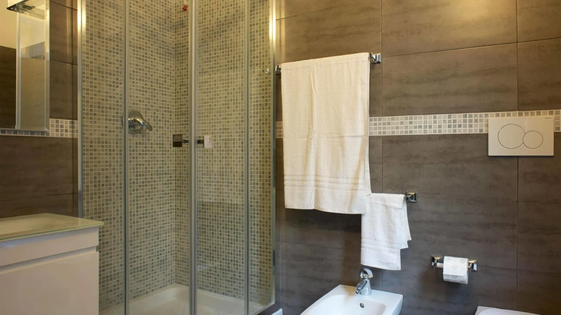 Affittacamere Myhome La Spezia Hotel